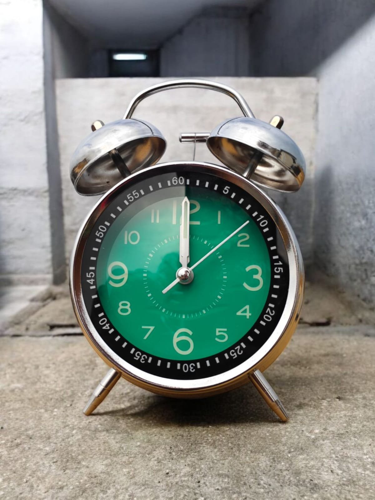 Super Premium Alarm Clock (Radium Alarm Clock SG)